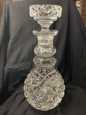 Clear Cut-Glass Decorative Decanter - Clear